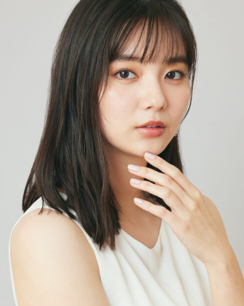 新川優愛